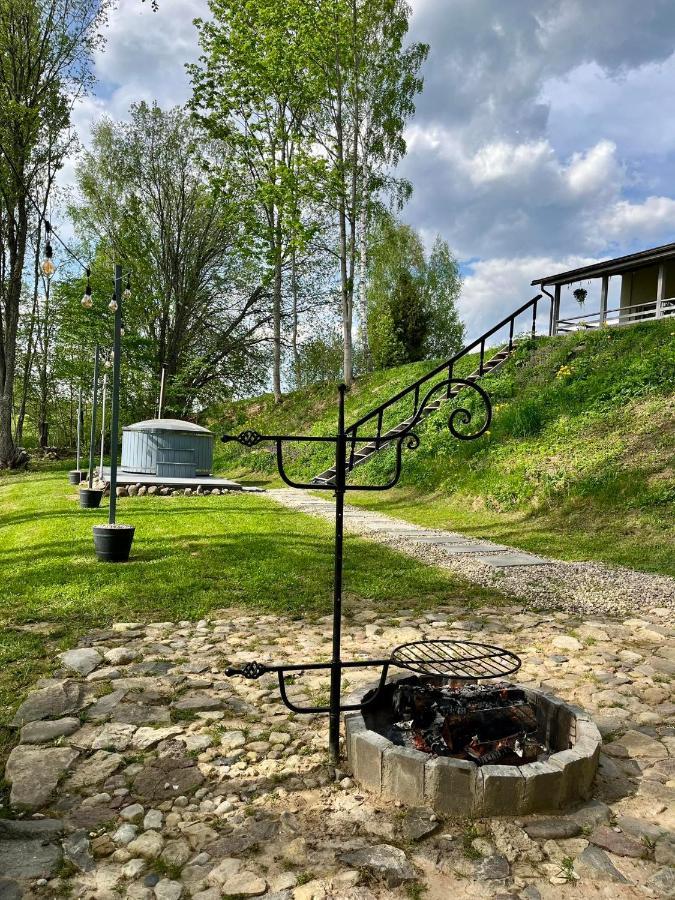Vila Atputas Namins Jaunlaicene Exteriér fotografie